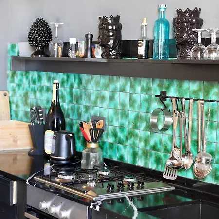 Strega Con Piscina Riscaldata